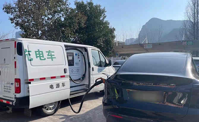 巴南区汽车搭电