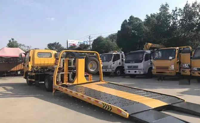 巴南区汽车中途维修案例